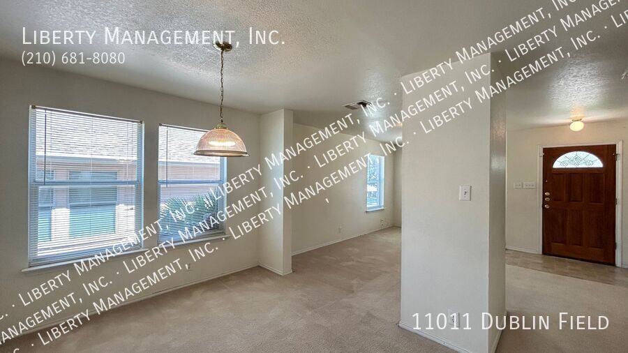 Spacious 4 Bedroom, 2.5 Bath Home property image