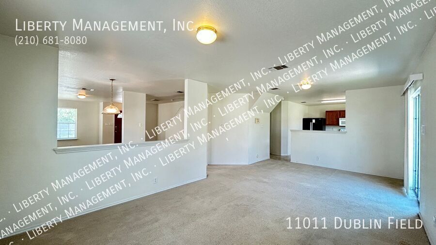 Spacious 4 Bedroom, 2.5 Bath Home property image