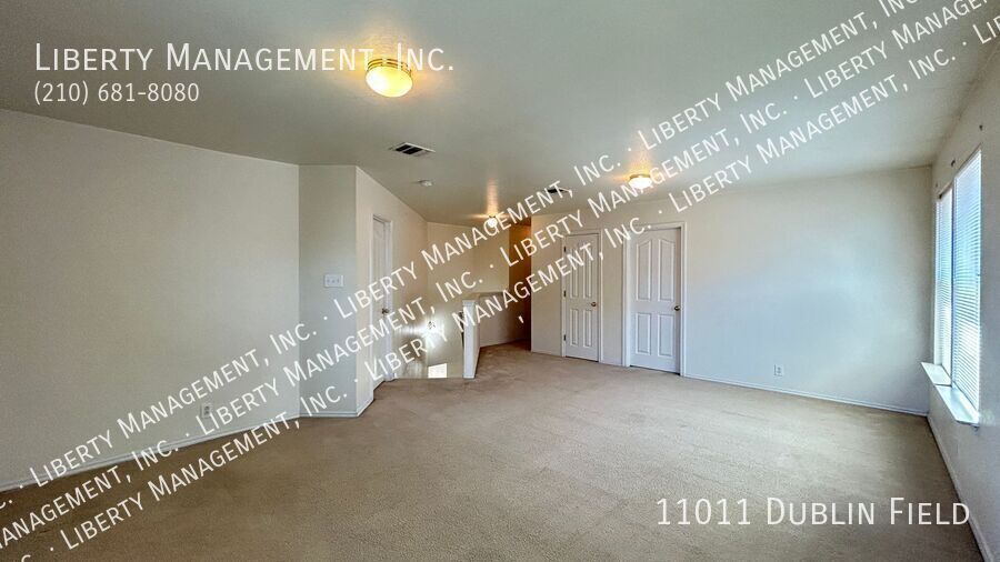 Spacious 4 Bedroom, 2.5 Bath Home property image