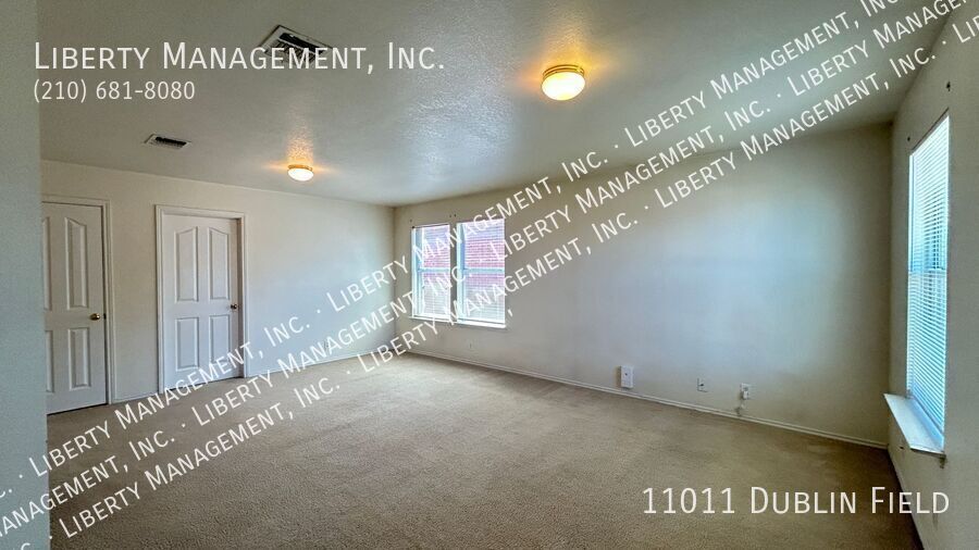 Spacious 4 Bedroom, 2.5 Bath Home property image