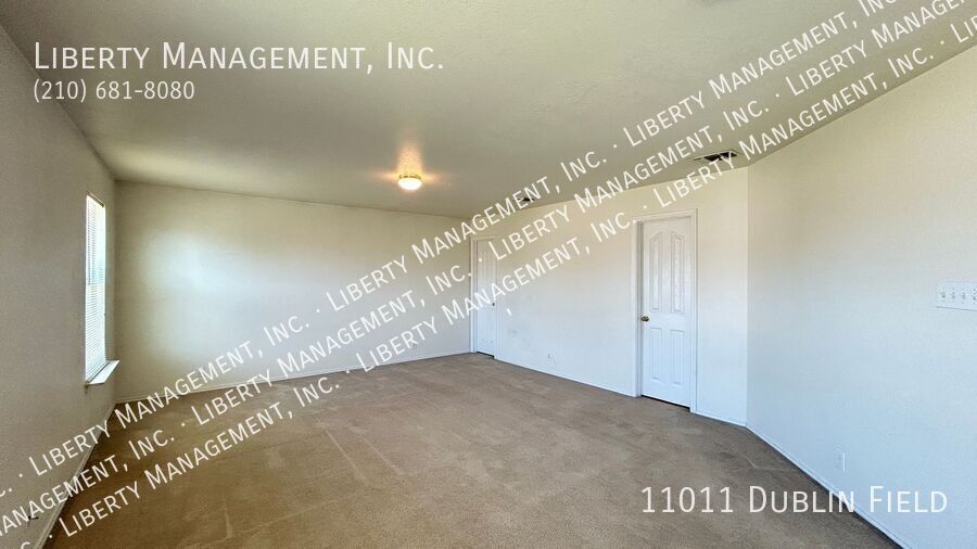 Spacious 4 Bedroom, 2.5 Bath Home property image