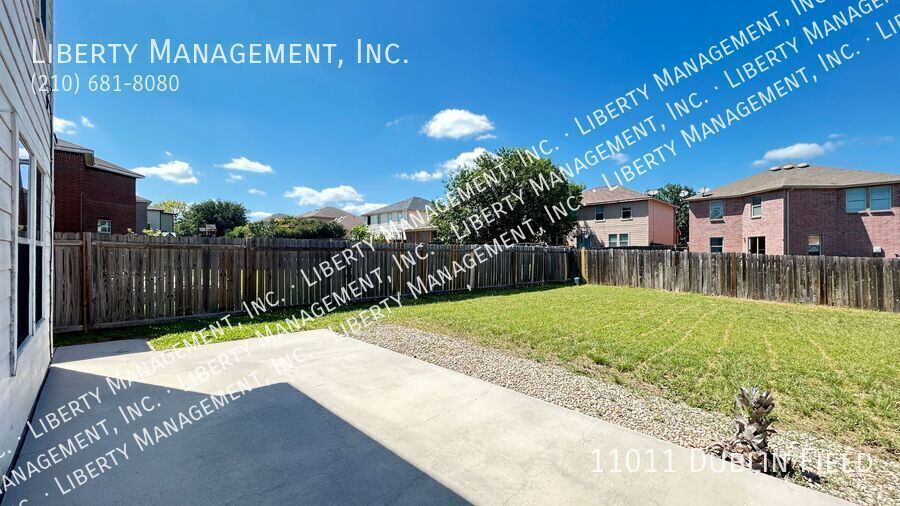 Spacious 4 Bedroom, 2.5 Bath Home property image