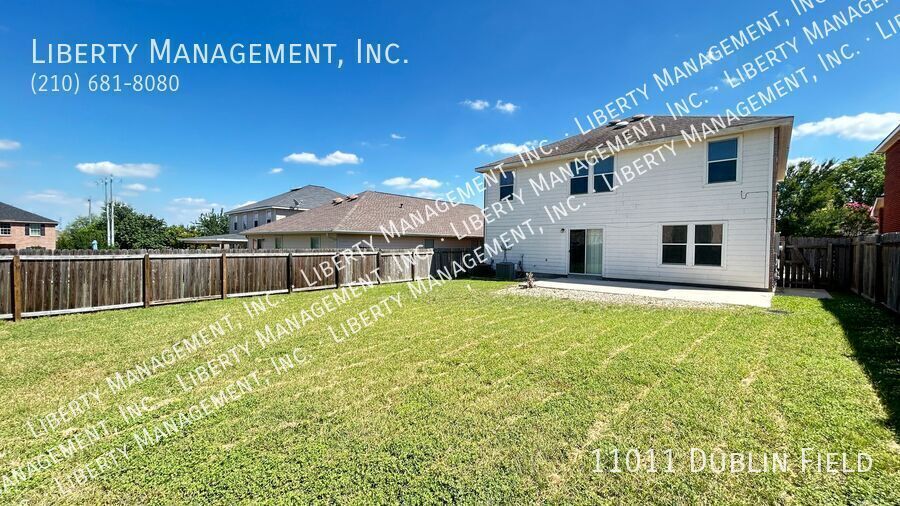 Spacious 4 Bedroom, 2.5 Bath Home property image