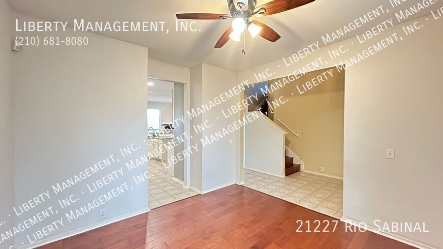4 beds/3 bath home with Panoramic VIEWS Galore property image