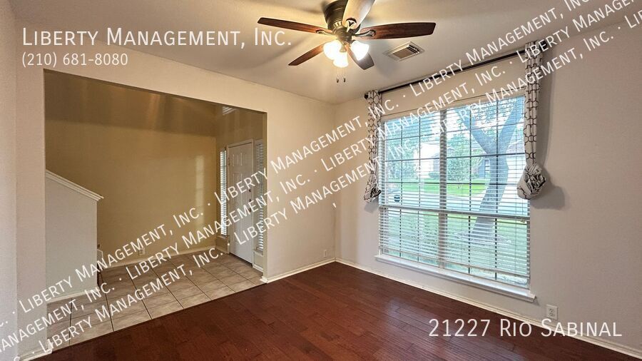 4 beds/3 bath home with Panoramic VIEWS Galore property image