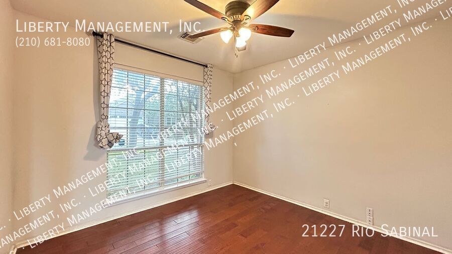 4 beds/3 bath home with Panoramic VIEWS Galore property image