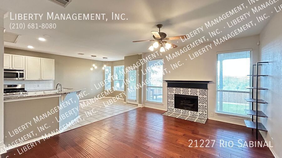 4 beds/3 bath home with Panoramic VIEWS Galore property image