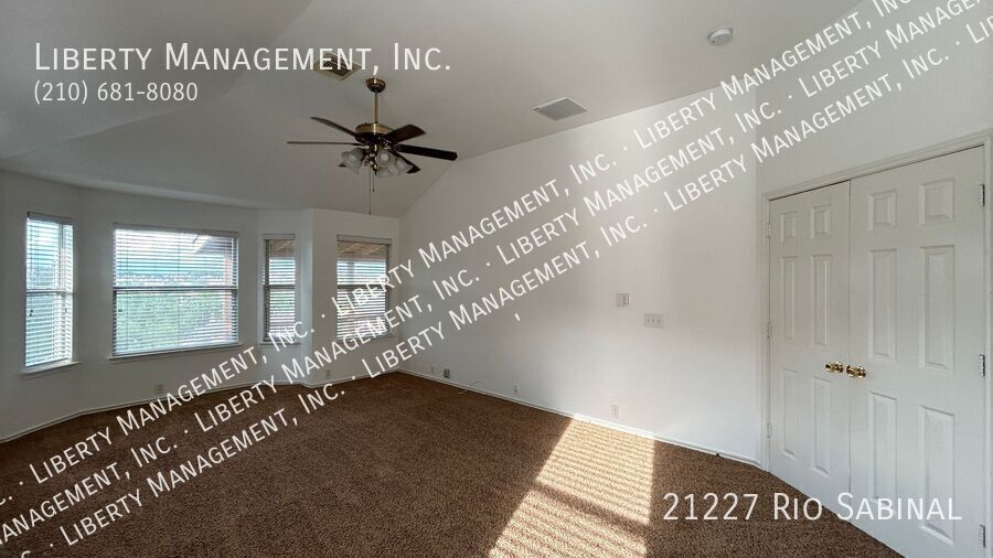 4 beds/3 bath home with Panoramic VIEWS Galore property image