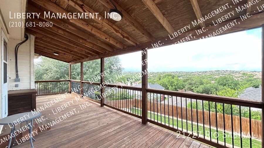 4 beds/3 bath home with Panoramic VIEWS Galore property image