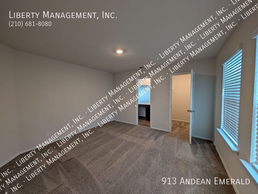 3 Bedroom, 2.5 Bath Home in Redbird Ranch property image