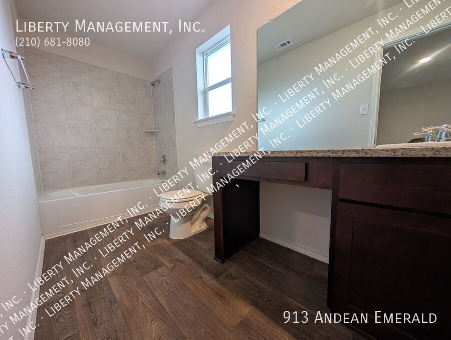 3 Bedroom, 2.5 Bath Home in Redbird Ranch property image