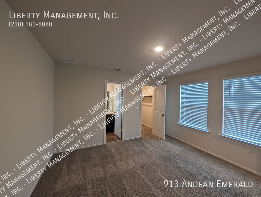 3 Bedroom, 2.5 Bath Home in Redbird Ranch property image