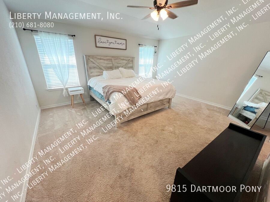 5 Bedroom, 2.5 Bath on a cul-de-sac property image