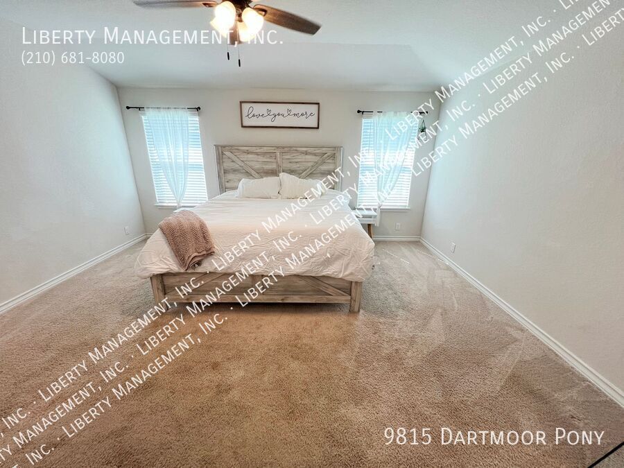 5 Bedroom, 2.5 Bath on a cul-de-sac property image