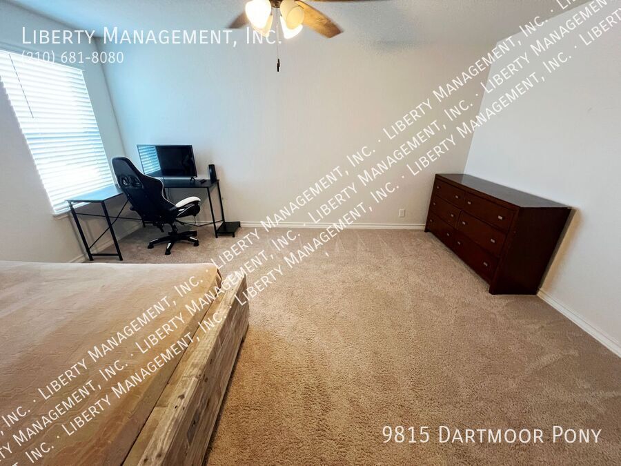 5 Bedroom, 2.5 Bath on a cul-de-sac property image