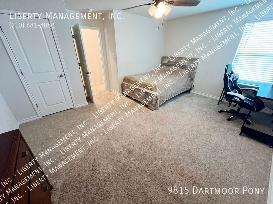 5 Bedroom, 2.5 Bath on a cul-de-sac property image