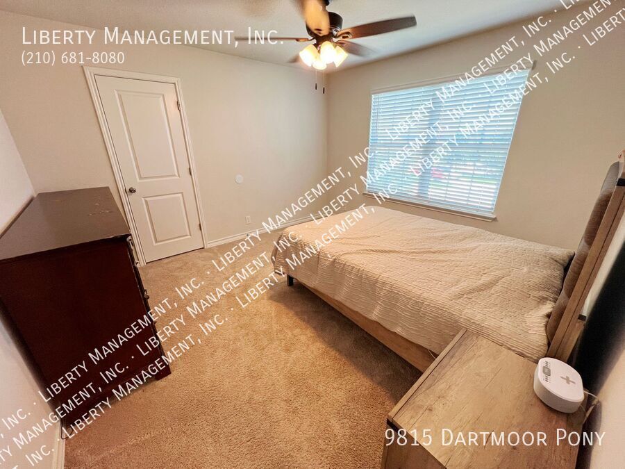 5 Bedroom, 2.5 Bath on a cul-de-sac property image