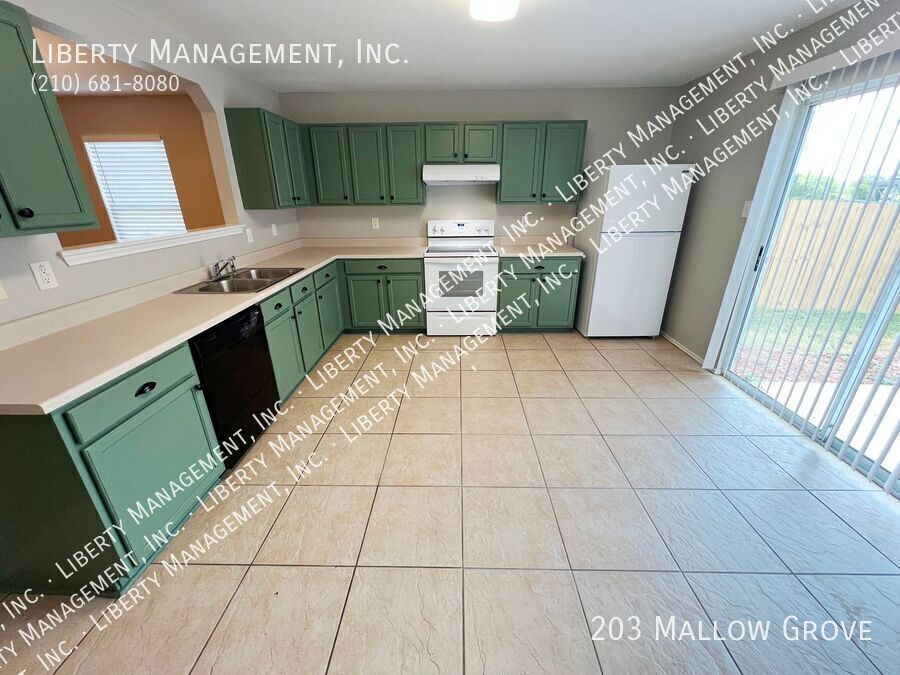 Move-in Ready 4 Bed, 3 Bath property image