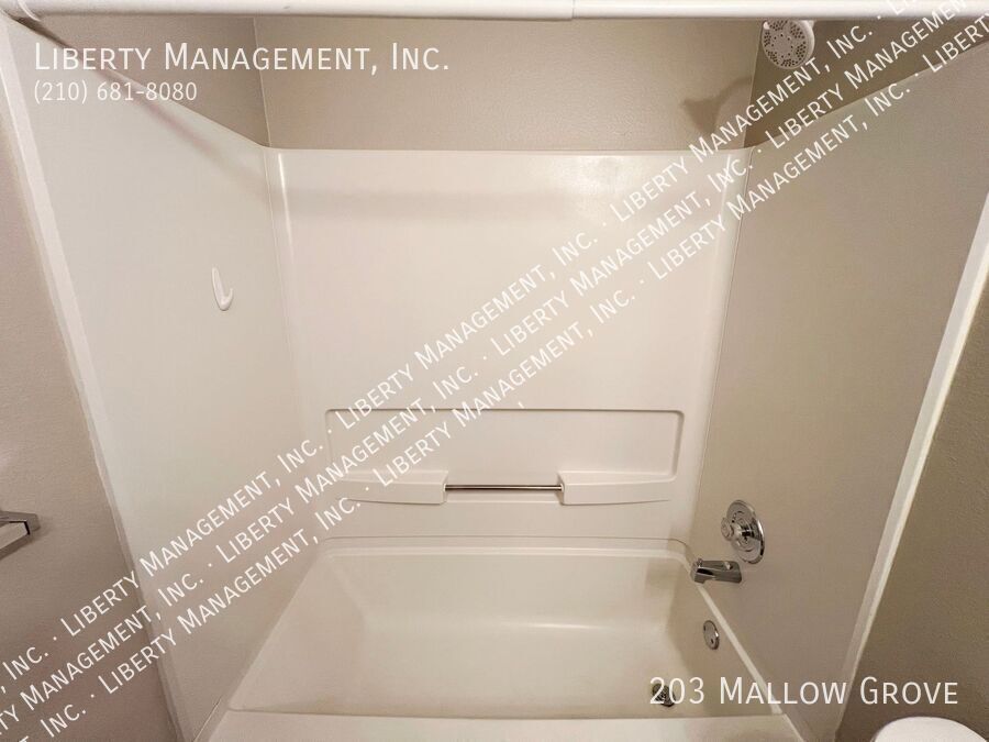 Move-in Ready 4 Bed, 3 Bath property image