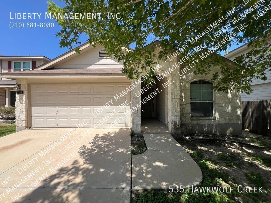 Beautiful one story home in a cul-de-sac property image