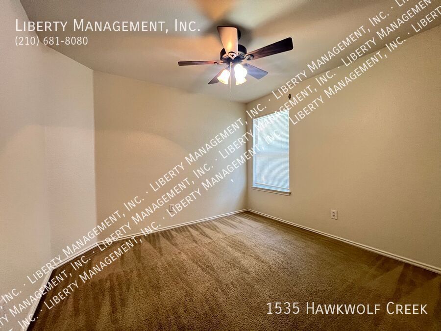 Beautiful one story home in a cul-de-sac property image