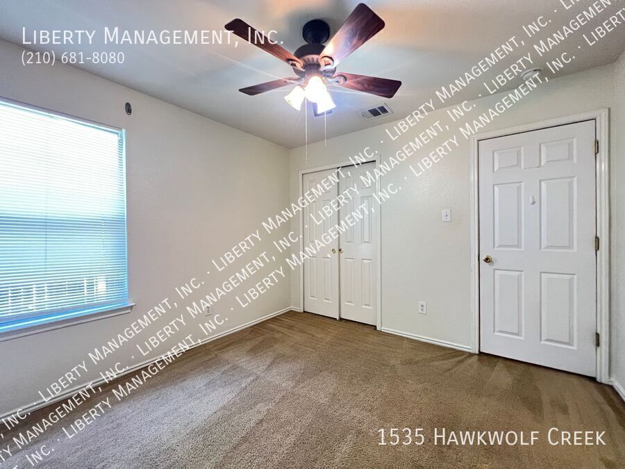 Beautiful one story home in a cul-de-sac property image