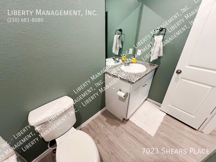 3 Bed, 2 Bath 1226 sq ft Single Story Home in the Silos property image