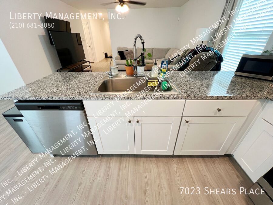 3 Bed, 2 Bath 1226 sq ft Single Story Home in the Silos property image