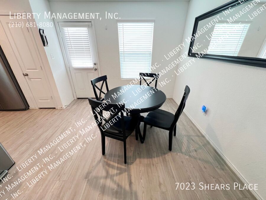 3 Bed, 2 Bath 1226 sq ft Single Story Home in the Silos property image