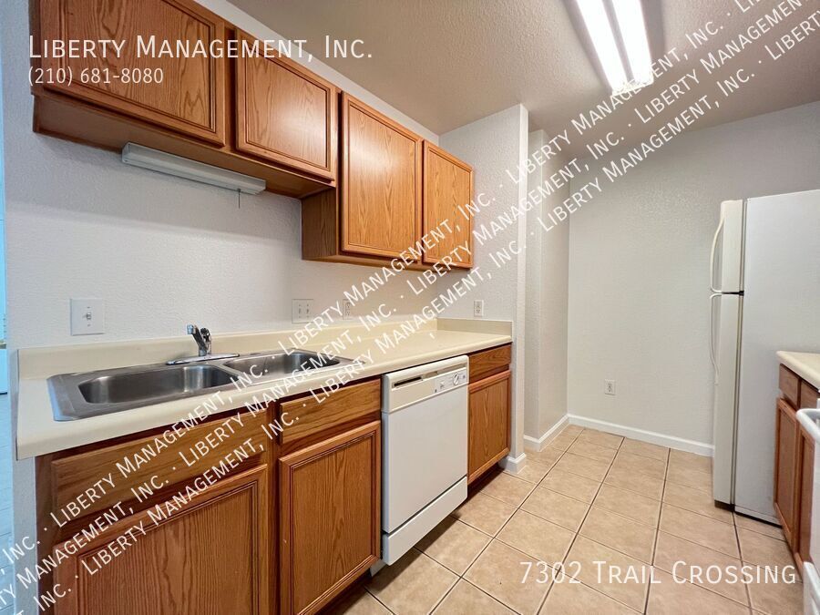 2 Bedroom, 2 Bath with No Carpet property image