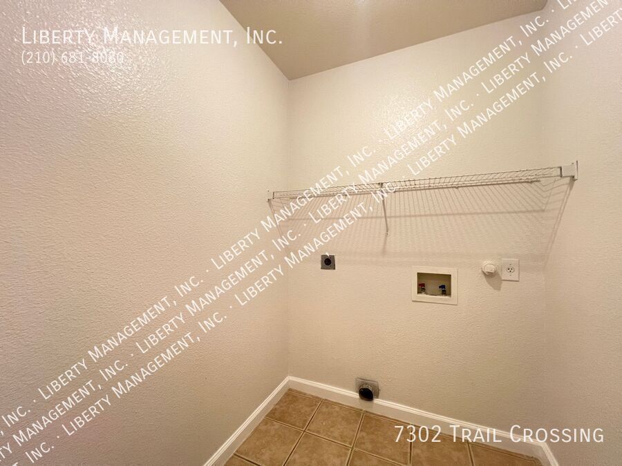 2 Bedroom, 2 Bath with No Carpet property image