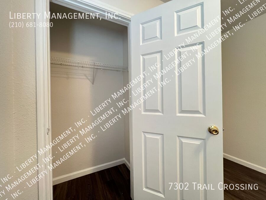 2 Bedroom, 2 Bath with No Carpet property image