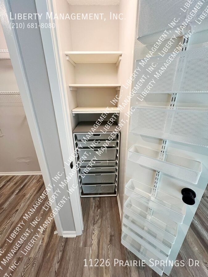 3 Bed, 2 Bath Single Story Home on a Cul-de-sac near the Medical Center property image