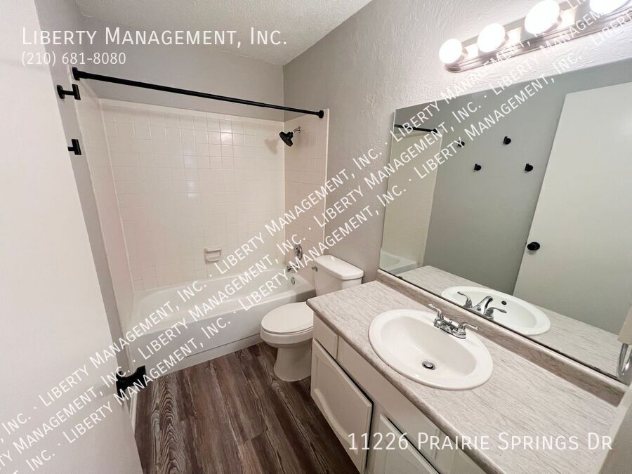 3 Bed, 2 Bath Single Story Home on a Cul-de-sac near the Medical Center property image