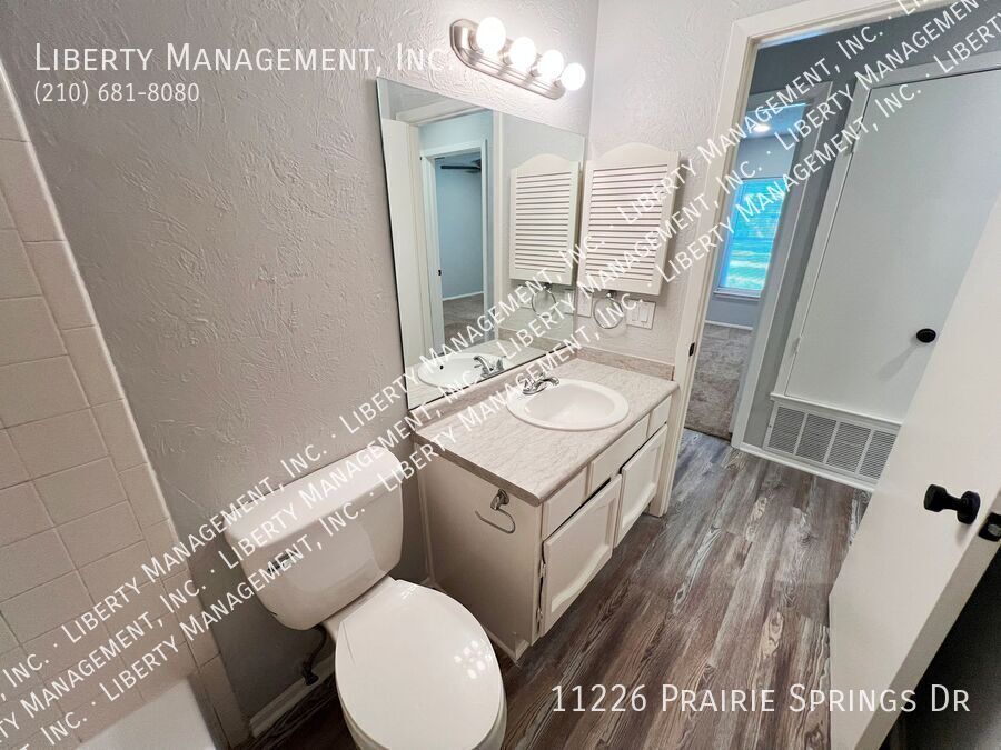3 Bed, 2 Bath Single Story Home on a Cul-de-sac near the Medical Center property image