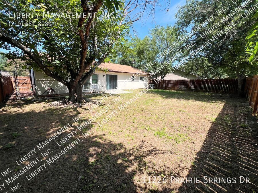 3 Bed, 2 Bath Single Story Home on a Cul-de-sac near the Medical Center property image