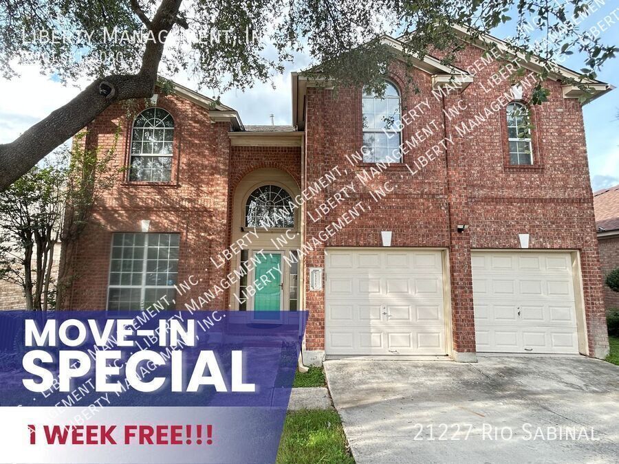 4 beds/3 bath home with Panoramic VIEWS Galore property image
