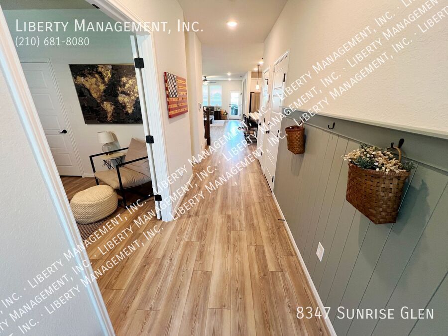 Beautiful 5 Bedroom, 3.5 Bath Home in Retama Park property image