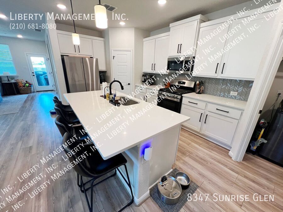 Beautiful 5 Bedroom, 3.5 Bath Home in Retama Park property image