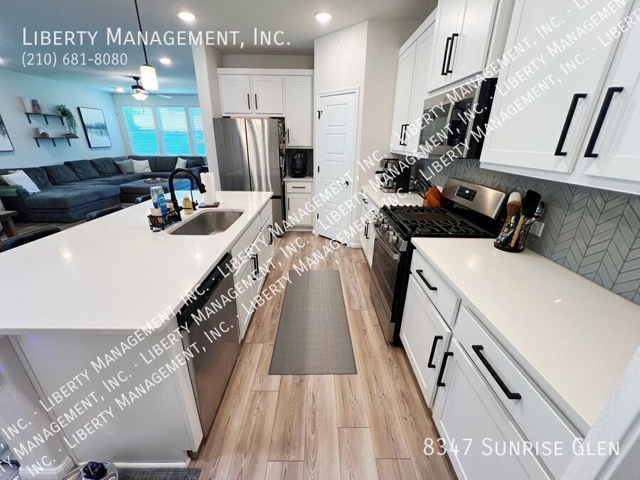 Beautiful 5 Bedroom, 3.5 Bath Home in Retama Park property image