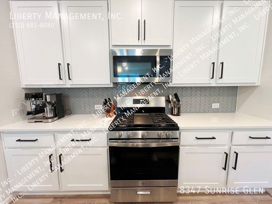 Beautiful 5 Bedroom, 3.5 Bath Home in Retama Park property image