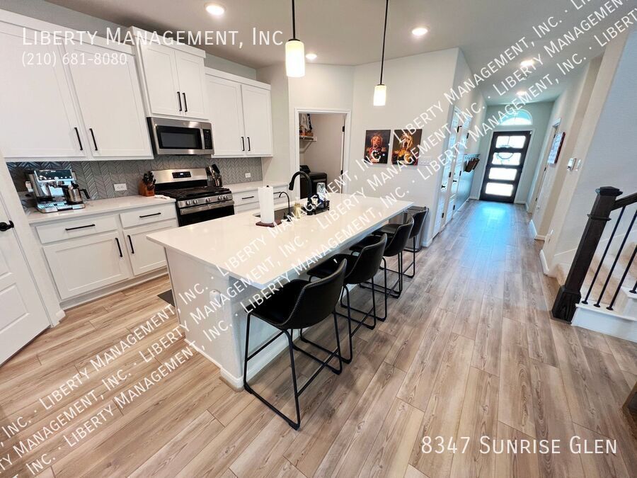 Beautiful 5 Bedroom, 3.5 Bath Home in Retama Park property image