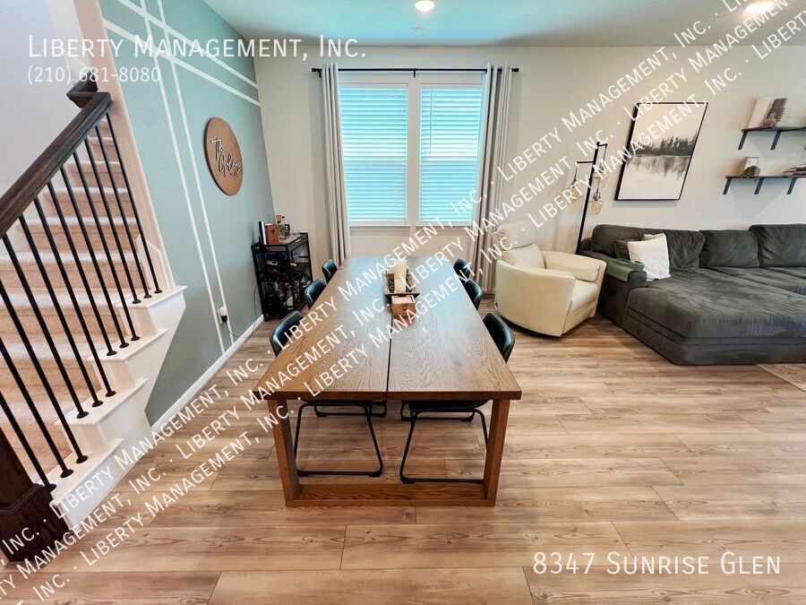 Beautiful 5 Bedroom, 3.5 Bath Home in Retama Park property image