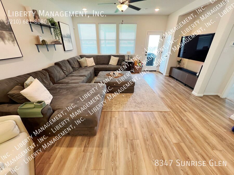 Beautiful 5 Bedroom, 3.5 Bath Home in Retama Park property image