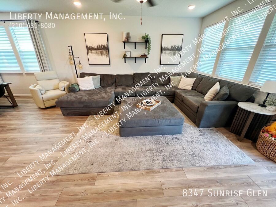Beautiful 5 Bedroom, 3.5 Bath Home in Retama Park property image