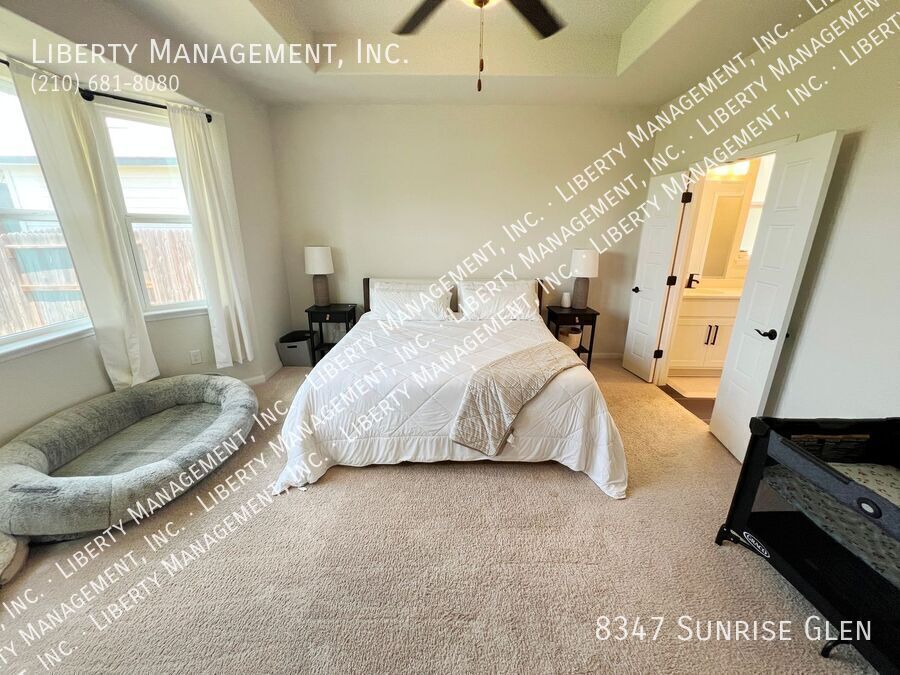 Beautiful 5 Bedroom, 3.5 Bath Home in Retama Park property image