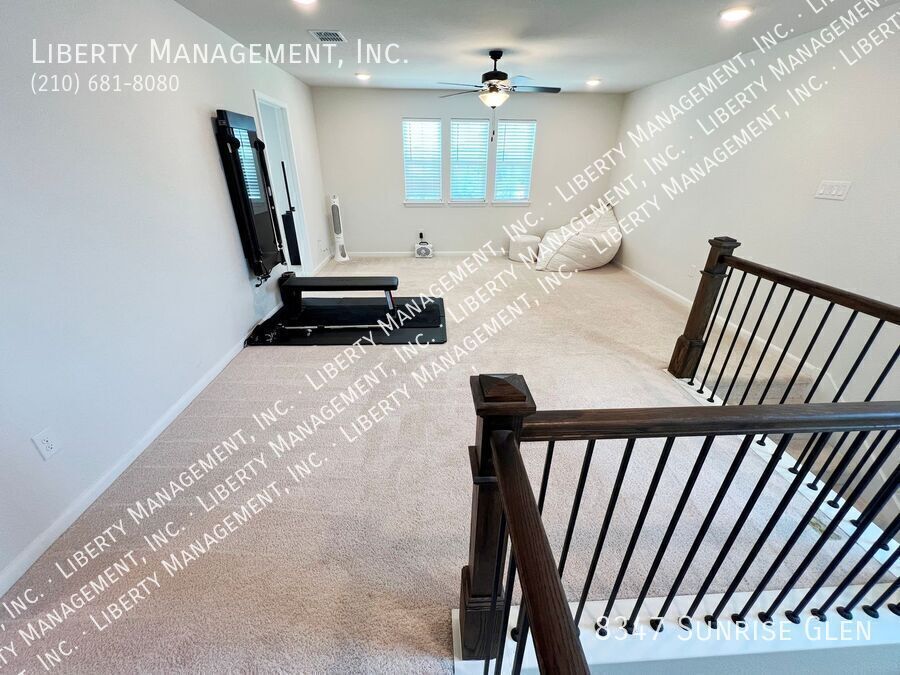 Beautiful 5 Bedroom, 3.5 Bath Home in Retama Park property image