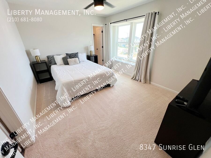 Beautiful 5 Bedroom, 3.5 Bath Home in Retama Park property image