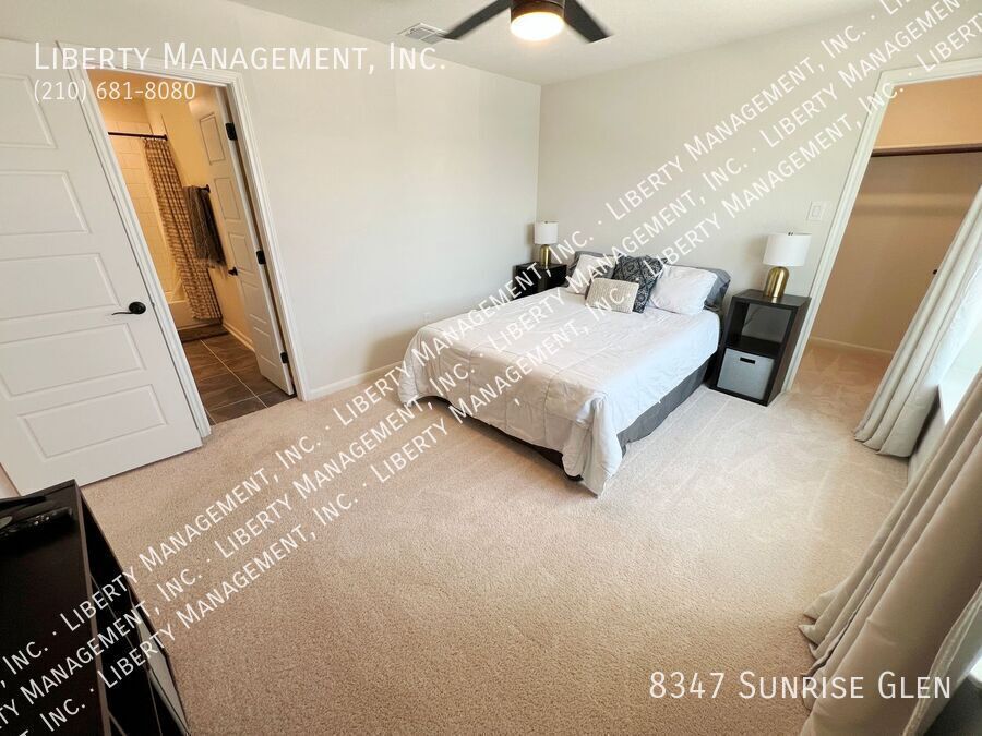 Beautiful 5 Bedroom, 3.5 Bath Home in Retama Park property image