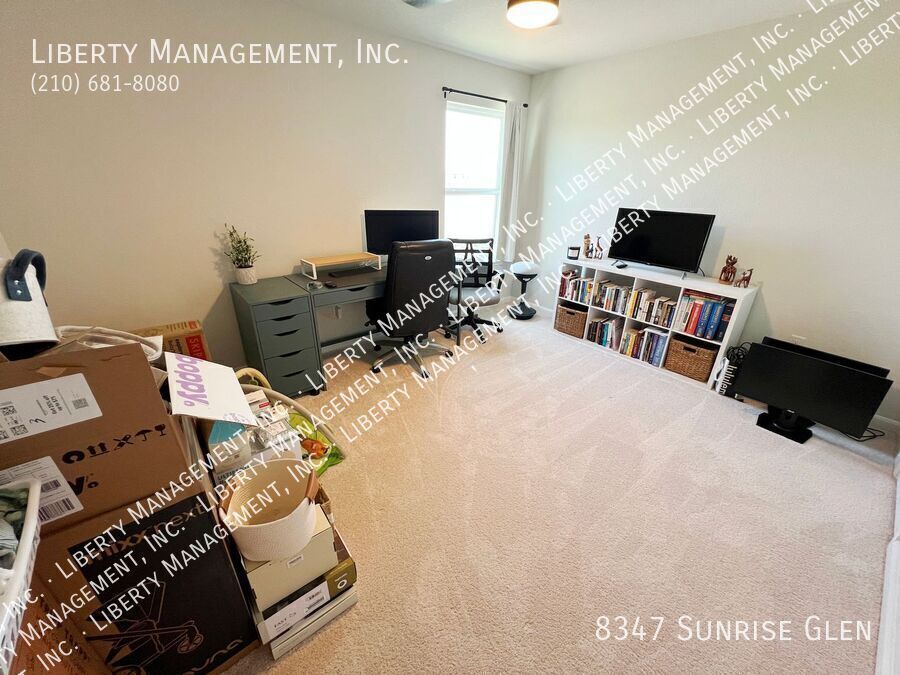 Beautiful 5 Bedroom, 3.5 Bath Home in Retama Park property image